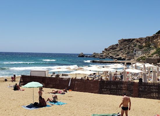 malta/golden-bay/restaurant/pebbles-beach-bar