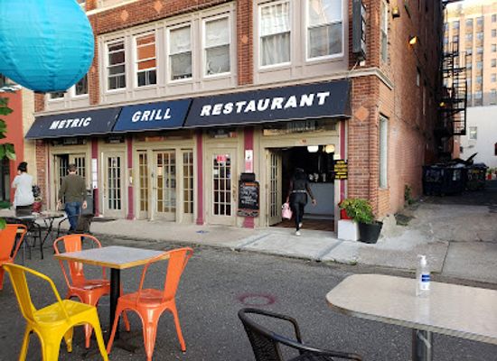 connecticut/bridgeport/restaurant/metric-bar-grill