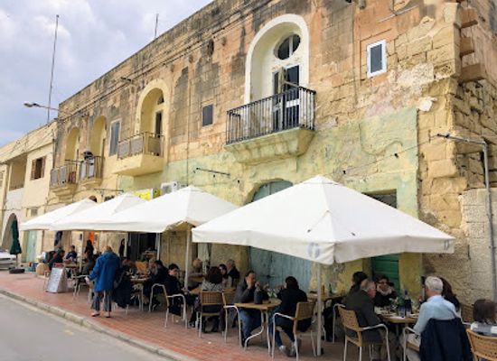 malta/zejtun/restaurant/rising-sun-bar