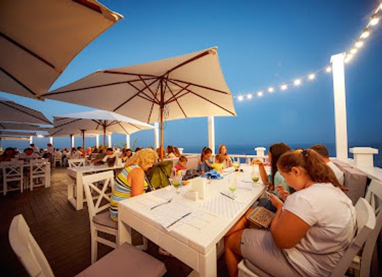 ukraine/black-sea-region/restaurant/santorini