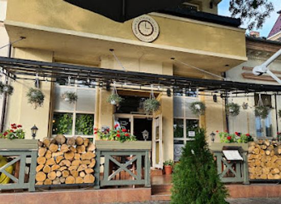 ukraine/uzhhorod/restaurant/hodynka