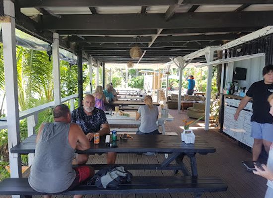 cook-islands/avarua/restaurant/charlie-s-raro