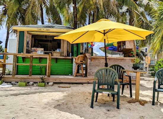 the-bahamas/rum-cay/restaurant/crabs-n-tings