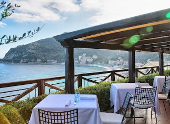 italy/italian-riviera/restaurant/ristorante-vescovado