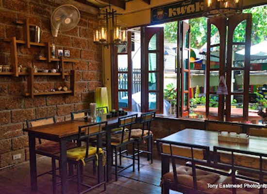 thailand/udon-thani/restaurant/brick-house-inn