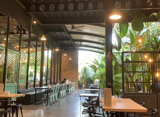 indonesia/west-kalimantan/restaurant/botani-cafe-resto