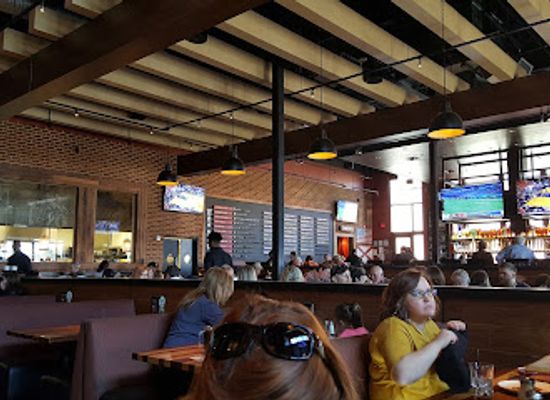 alabama/huntsville/restaurant/bj-s-restaurant-brewhouse