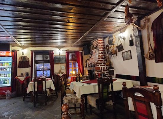bulgaria/bansko/restaurant/pitsinna-kruchma