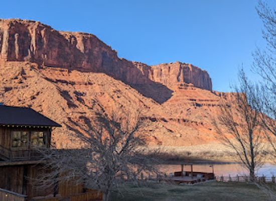 utah/book-cliffs/restaurant/the-cowboy-grill