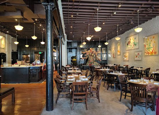 nebraska/omaha/downtown-omaha/restaurant/le-bouillon