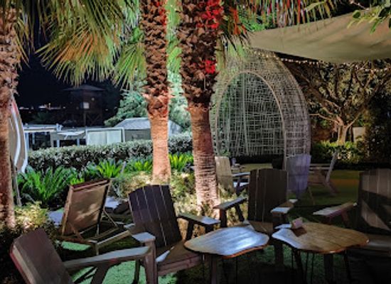 cyprus/limassol/restaurant/columbia-beach