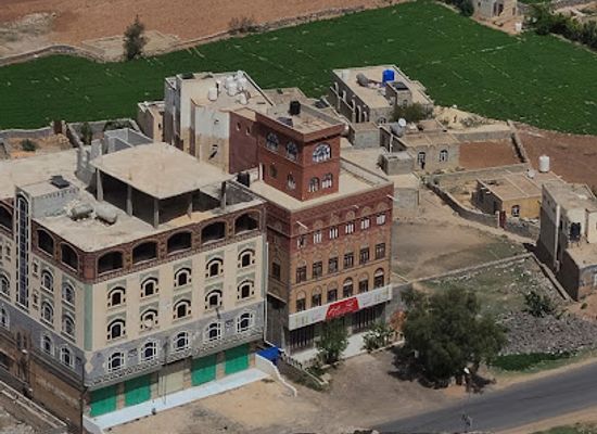 yemen/hababah-village/restaurant/hamida-al-siyahi-restaurant-hotel