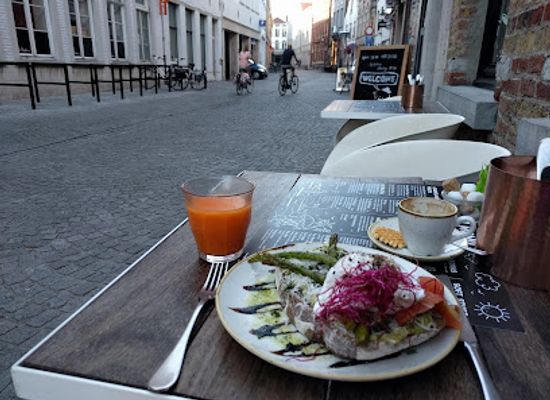 belgium/bruges-coast/restaurant/that-s-toast