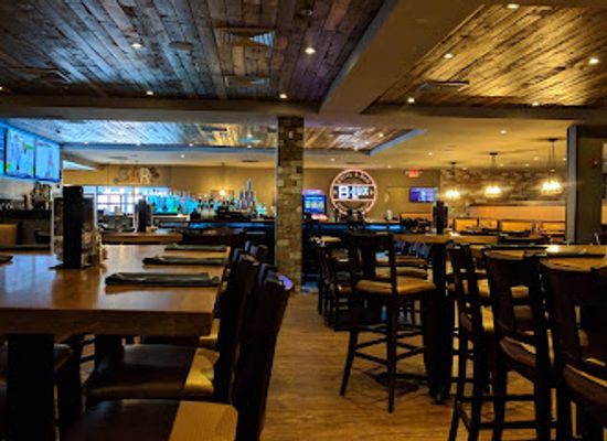 wisconsin/wisconsin-dells/restaurant/b-lux-grill-bar