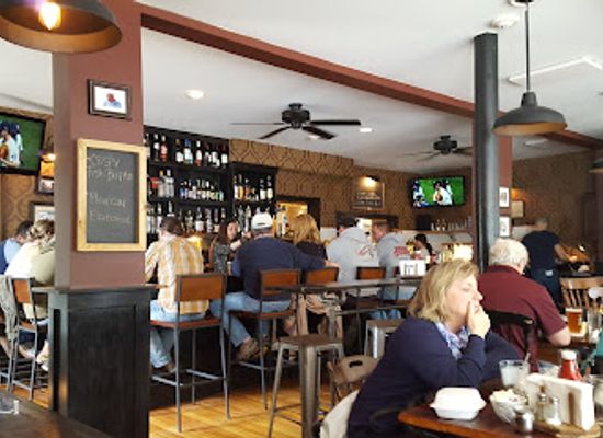 rhode-island/bristol-county/restaurant/the-square-peg