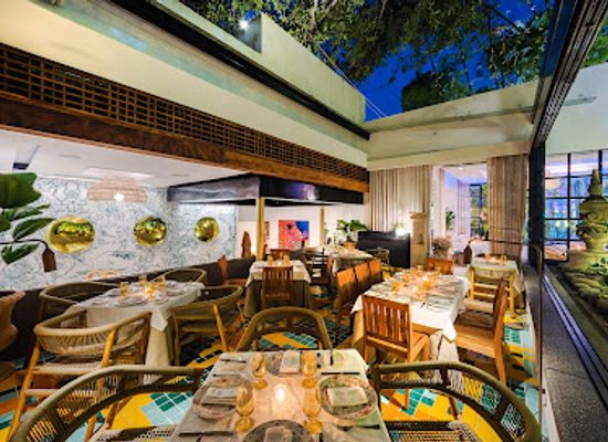 mexico/puerto-vallarta/downtown-puerto-vallarta/restaurant/cafe-des-artistes
