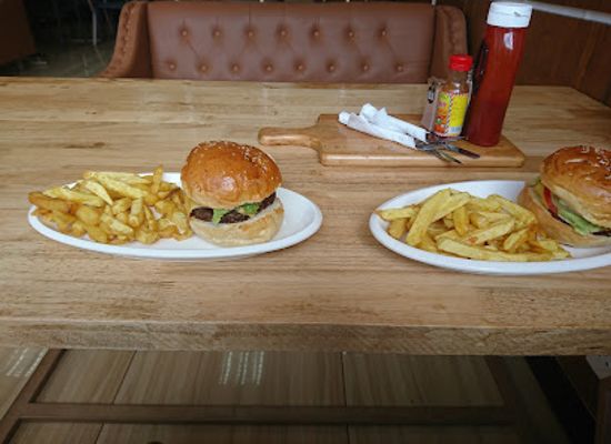 malawi/mzuzu/restaurant/flavatos