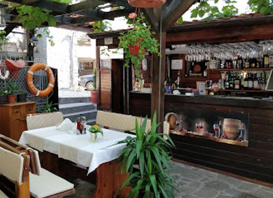 bulgaria/sozopol/restaurant/tangra