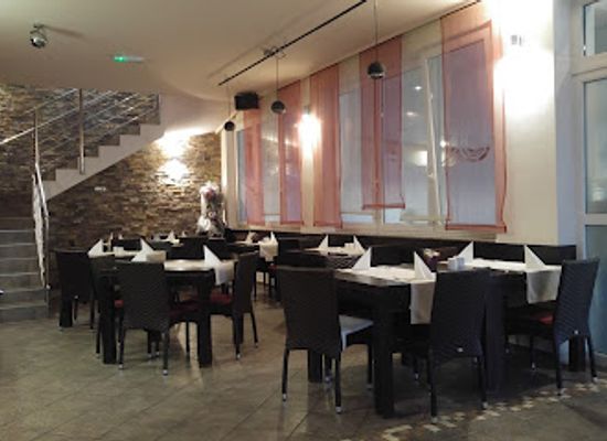 slovenia/ptuj/restaurant/restavracija-amfora