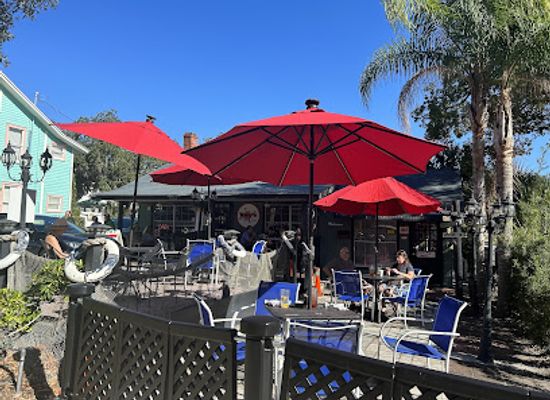 florida/mount-dora/restaurant/tonys-clam-chowder-seafood-restaurant