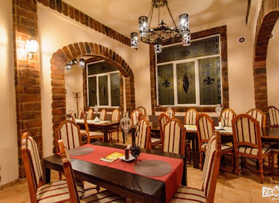 romania/salaj/restaurant/curtea-veche