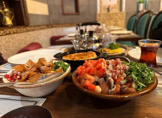 oman/rub-al-khali-desert/restaurant/bait-alyasmine