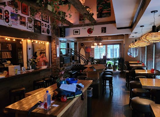 ohio/cincinnati/restaurant/hi-fi-cincy