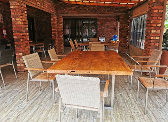 botswana/lobatse/restaurant/manong-game-lodges-location