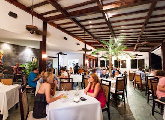 costa-rica/southern-zone/restaurant/la-luna-restaurant