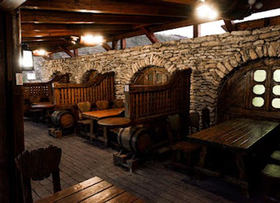 moldova/lapusna-county/restaurant/villa-etnica