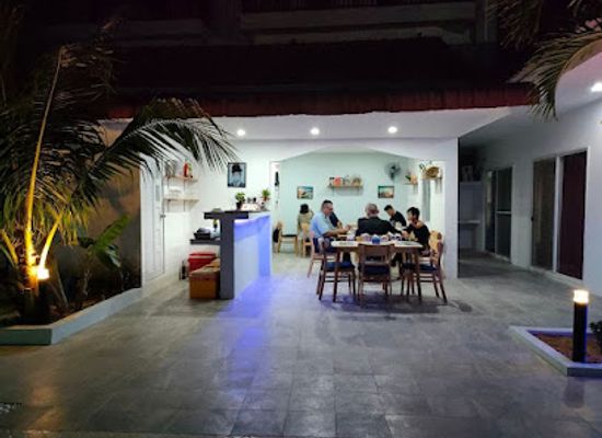 cambodia/sihanoukville/restaurant/toto-pizza