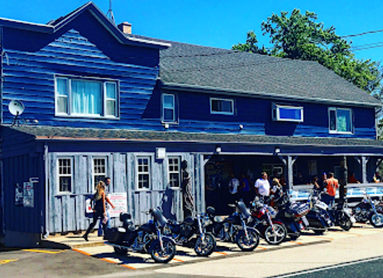 wisconsin/kettle-moraine/restaurant/joe-mama-s-bar-grill