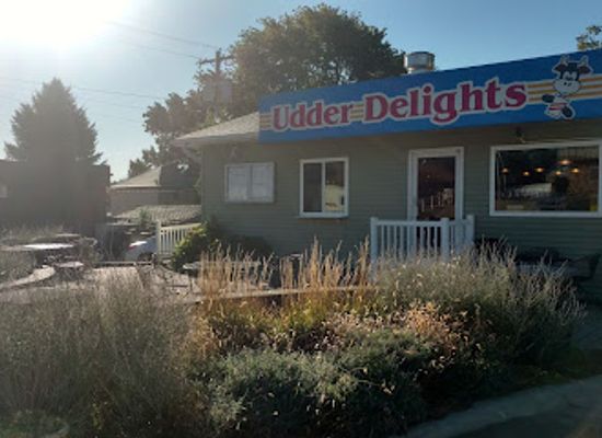 nebraska/elkhorn-river-valley/restaurant/udder-delights