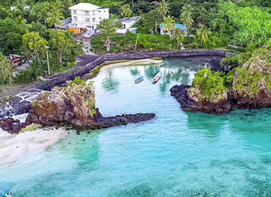 comoros/ngazidja/restaurant/dzindani