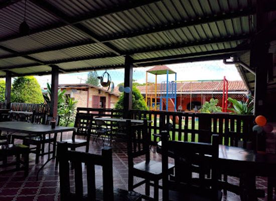 honduras/la-paz-region/restaurant/tipicos-la-paz