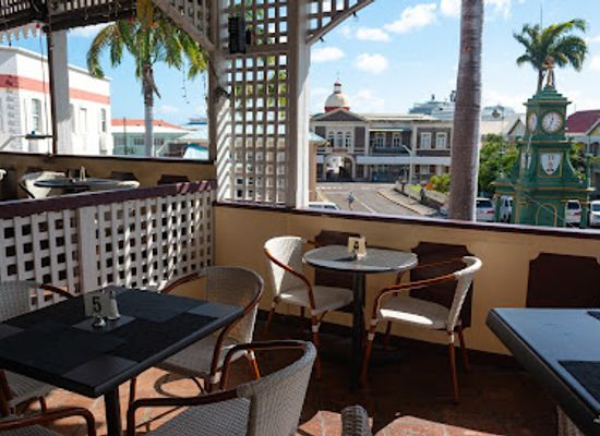 saint-kitts-and-nevis/saint-john-capisterre-parish/restaurant/four-ways-restaurant-bar