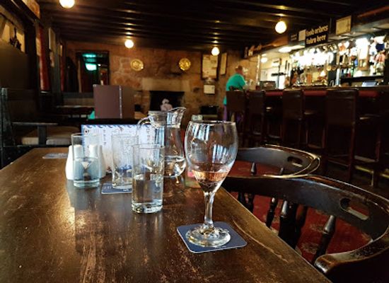 jersey/gorey/restaurant/old-smugglers-inn