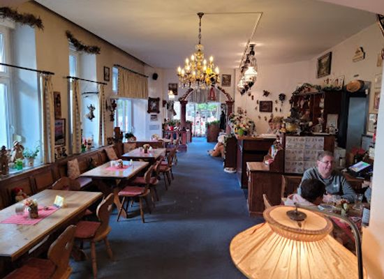 germany/berlin/prenzlauer-berg/restaurant/zur-haxe