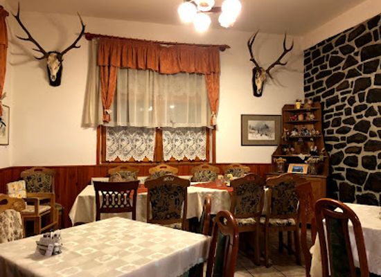 hungary/matra-mountains/restaurant/vorosko-etterem-kisvendeglo