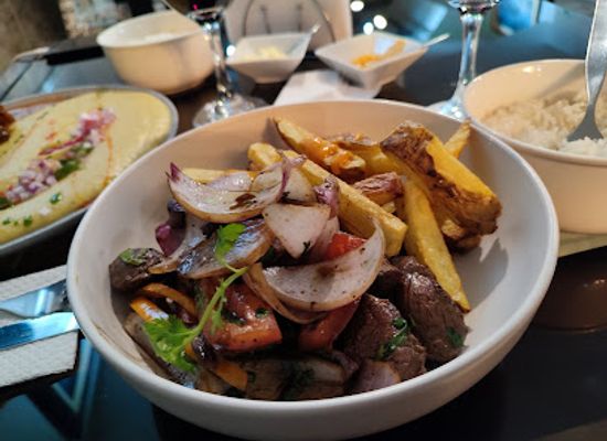 peru/cajamarca/restaurant/q-lomazo