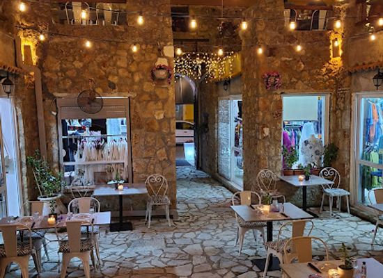 greece/peloponnese/restaurant/roof-garden