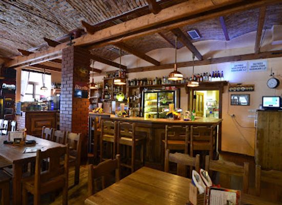 czechia/karlovy-vary/restaurant/ventura-pub-evropak