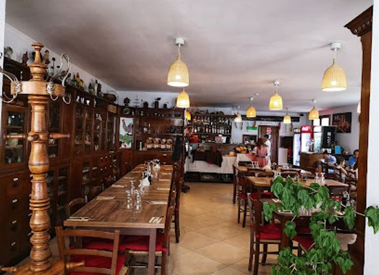 romania/bran-castle-area/restaurant/trattoria-al-gallo