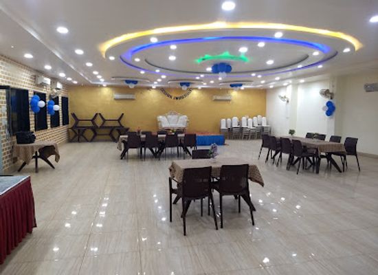 india/jabalpur/restaurant/lazeez-lawn-restaurant