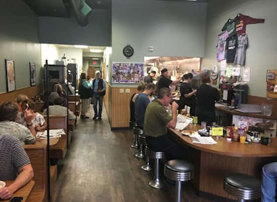 minnesota/duluth/restaurant/uncle-loui-s-cafe