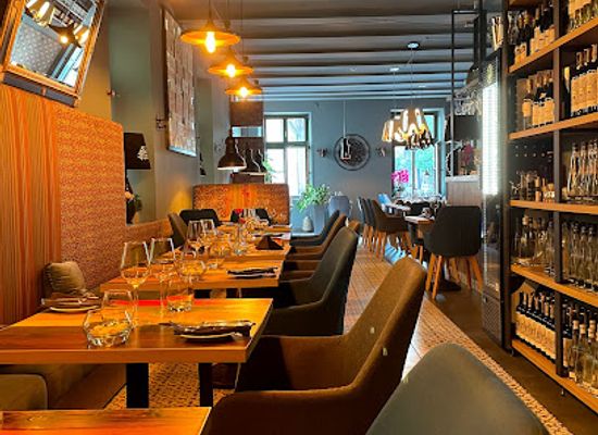 poland/krakow/kazimierz/restaurant/qrudo-food-wine