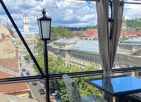 ukraine/lviv-region/restaurant/valentino