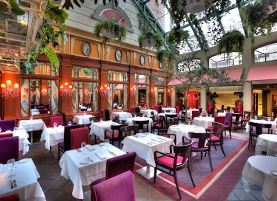 canada/quebec/restaurant/le-saint-amour