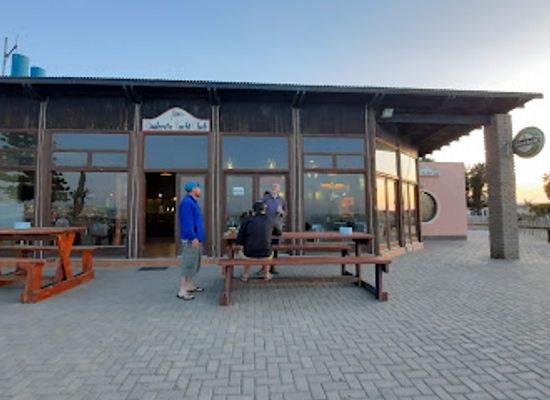 namibia/luderitz/restaurant/luderitz-yacht-club