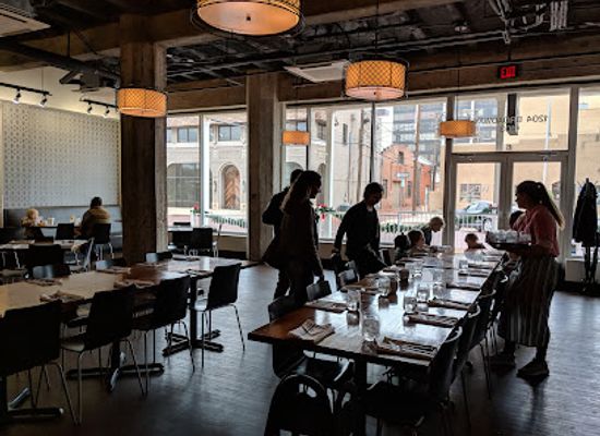 texas/lubbock/downtown-lubbock/restaurant/the-west-table-kitchen-and-bar